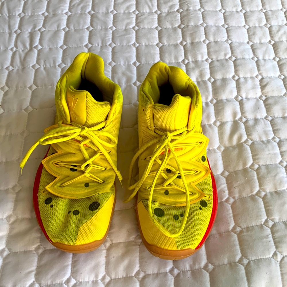 Nike SpongeBob high tops size 9.5